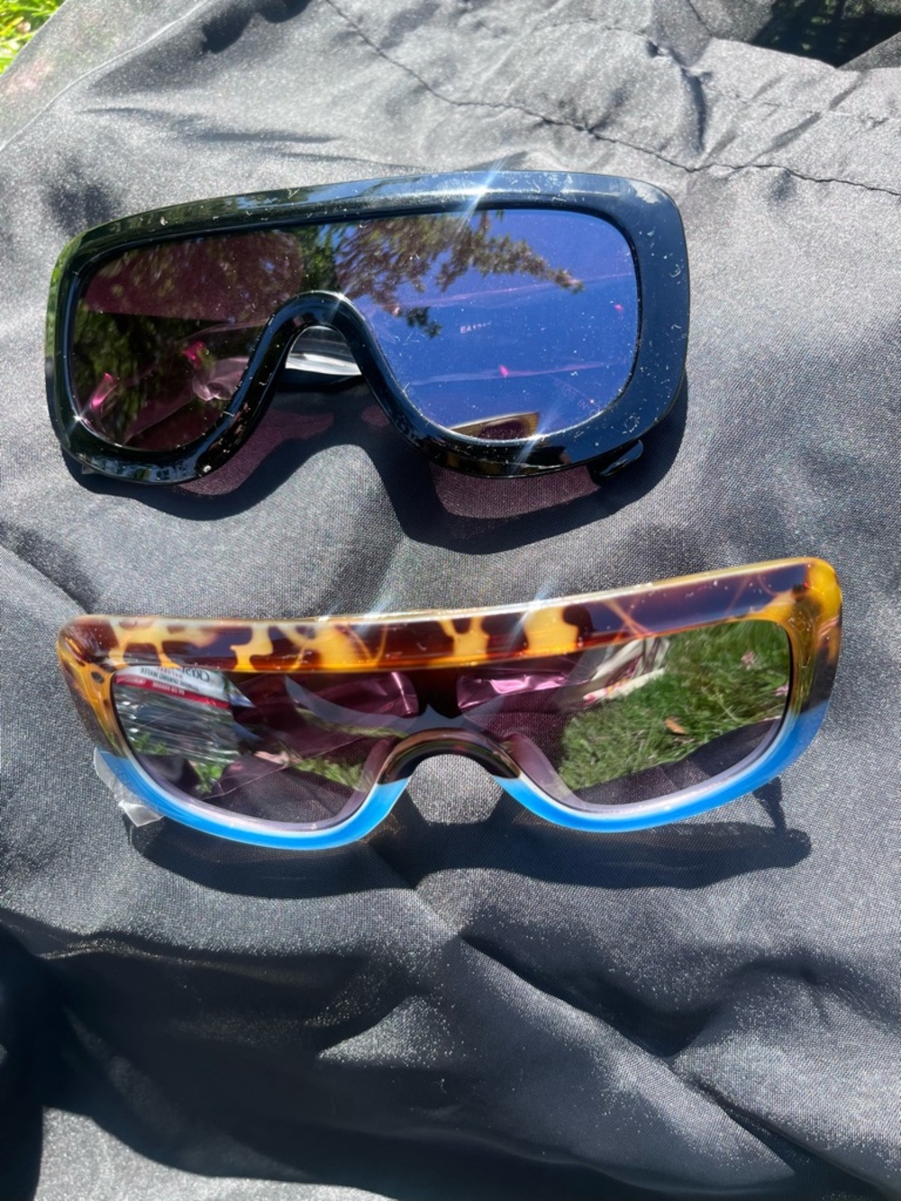 Tortoise & Blue Rim Women's Shield Sunglasses